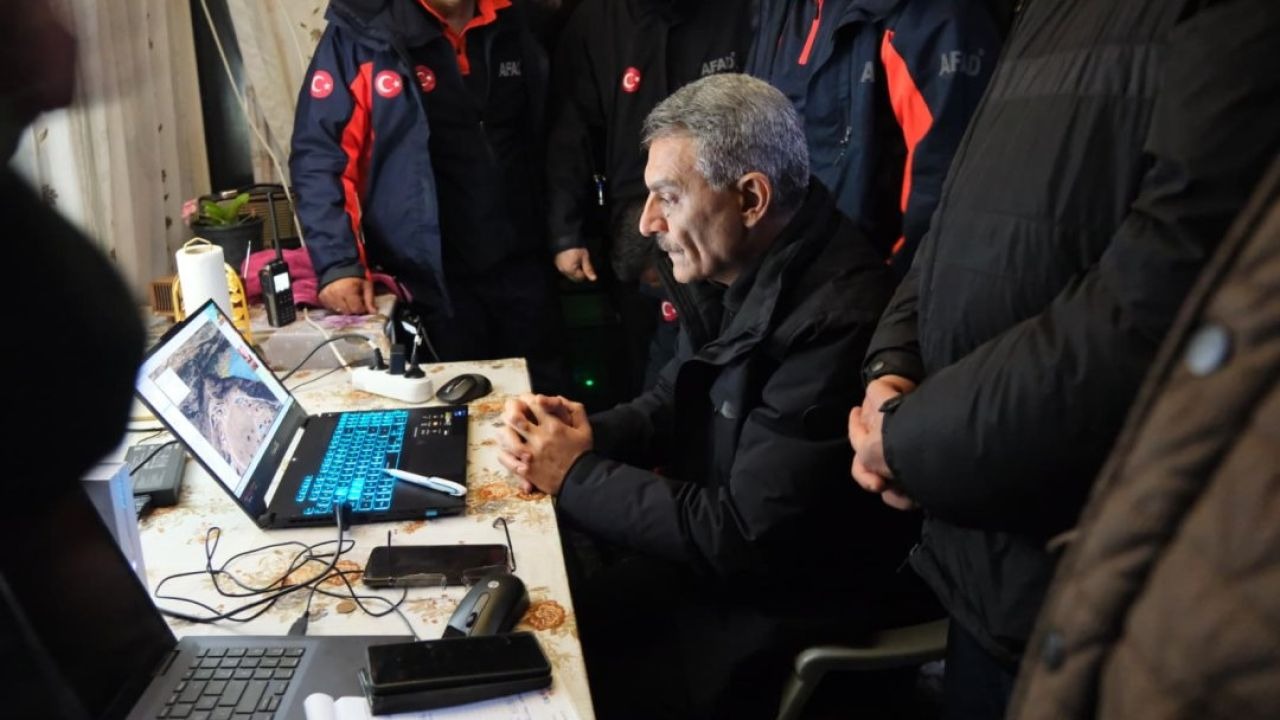 GÜNCELLEME 2 - Yozgat'ta kaybolan 3 yaşındaki kız çocuğu yaylada uyurken bulundu