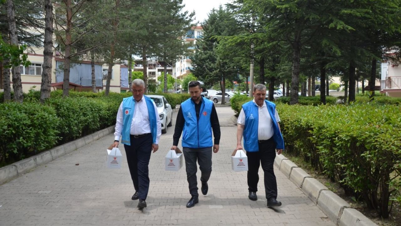 TDV Kahramankazan'da 450 kurbanın etini ihtiyaç sahiplerine ulaştırdı