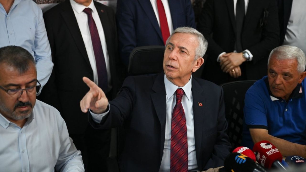 ABB Başkanı Yavaş, Mamak metrosu şantiyesini inceledi
