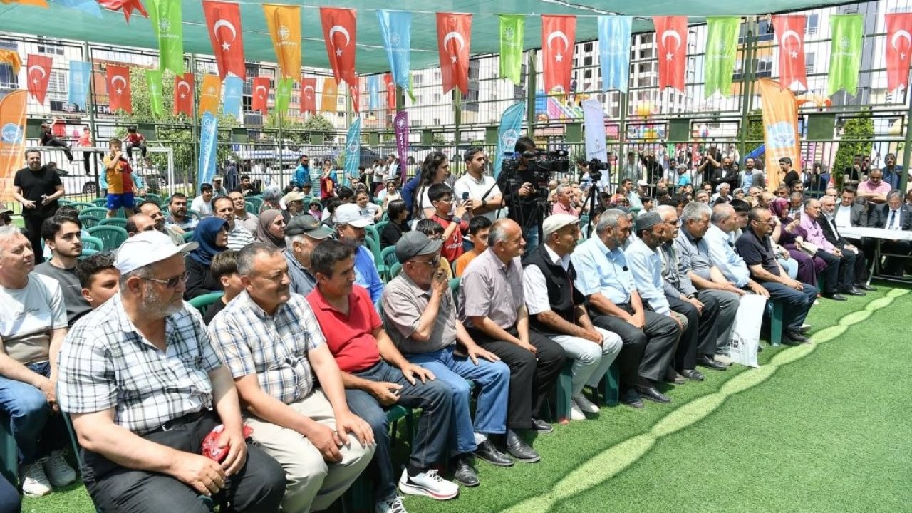 Başkan Büyükkılıç, vatandaşlarla bir araya geldi