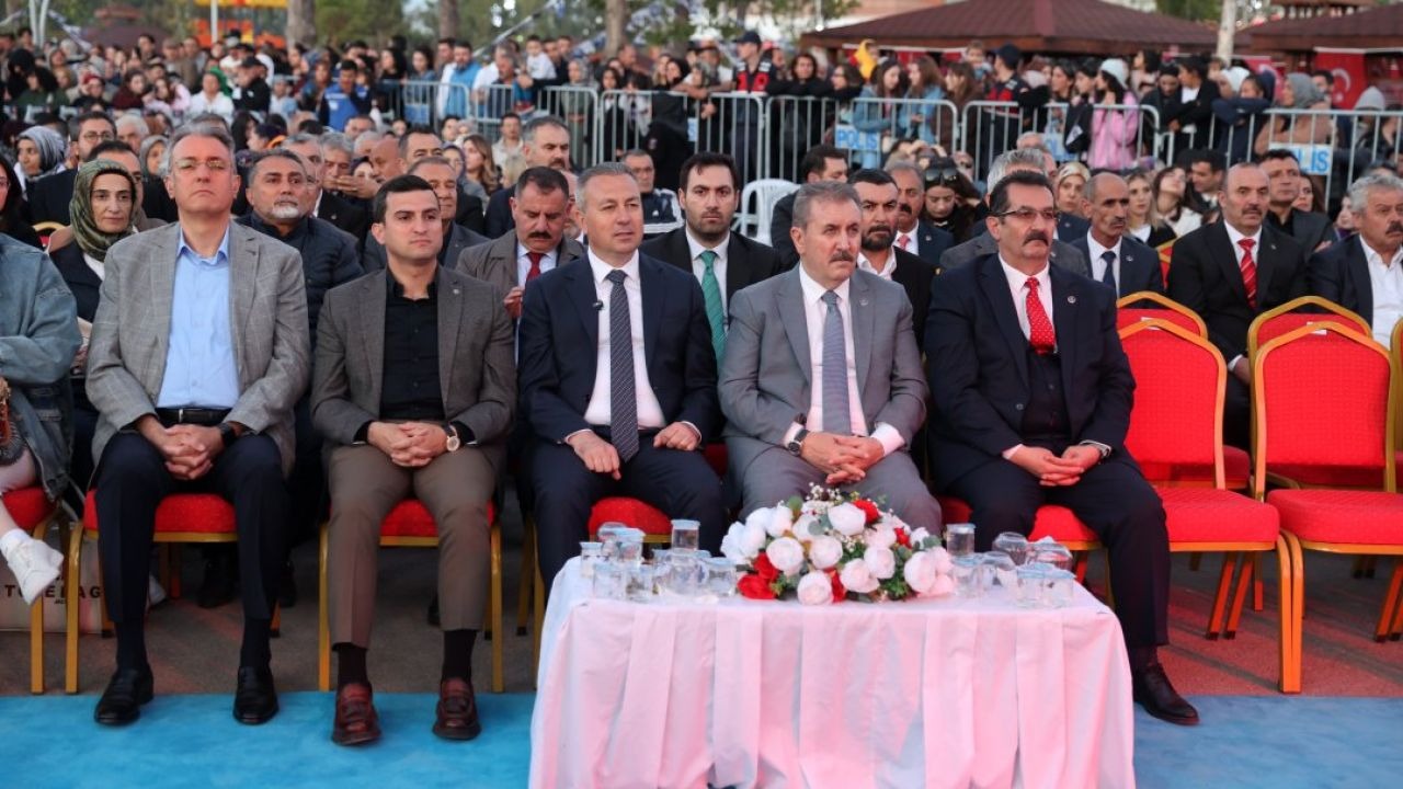 BBP Genel Başkanı Destici, Sivas'ta kaplıca sezon açılışına katıldı