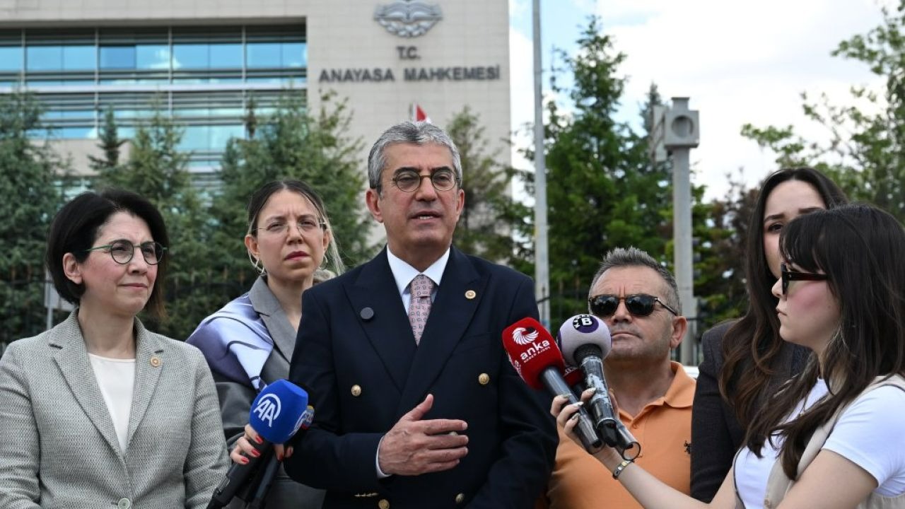 CHP'den AYM'ye başvuru