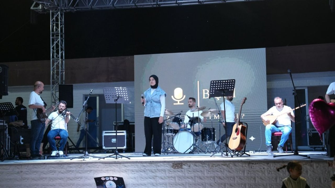 Çubuk'ta öğretmenler konser verdi