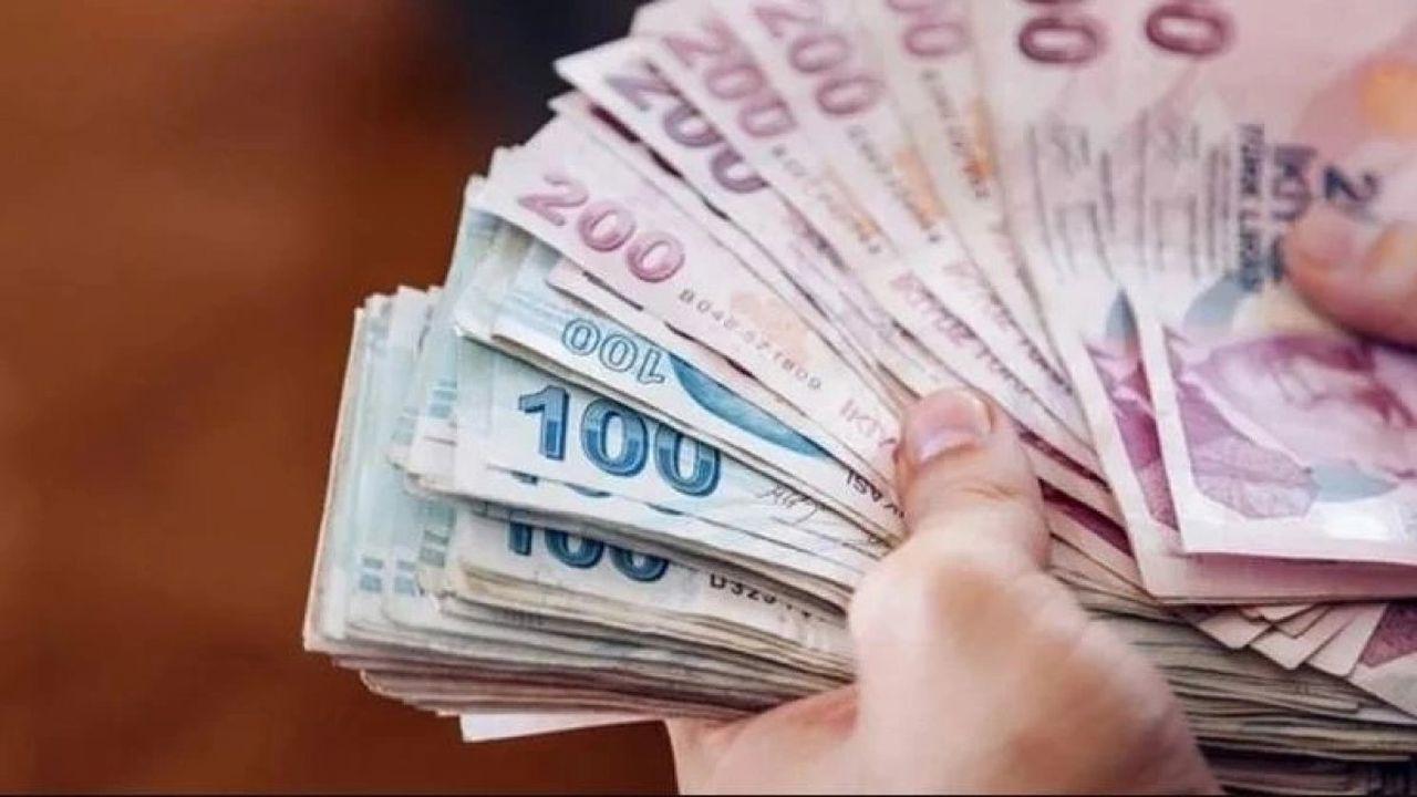 Emekli maaşıma ne kadar zam gelecek diyan Emekliye 60 bin 865 TL zam detayları