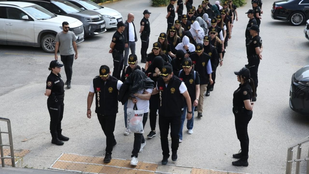 Eskişehir'deki fuhuş operasyonunda yakalanan 7 şüpheli tutuklandı