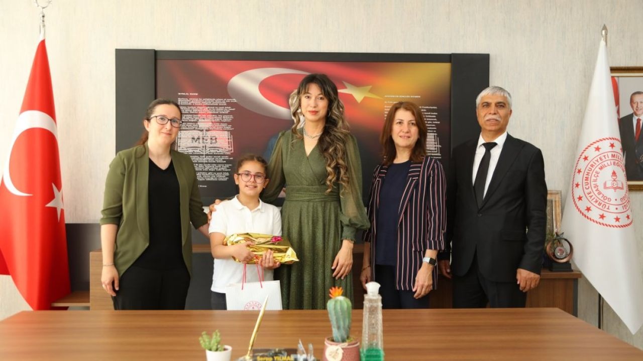 Gölbaşı Tek İlkokulu öğrencisi, "Sıfır Atık Yarışmasında" Türkiye ikincisi oldu