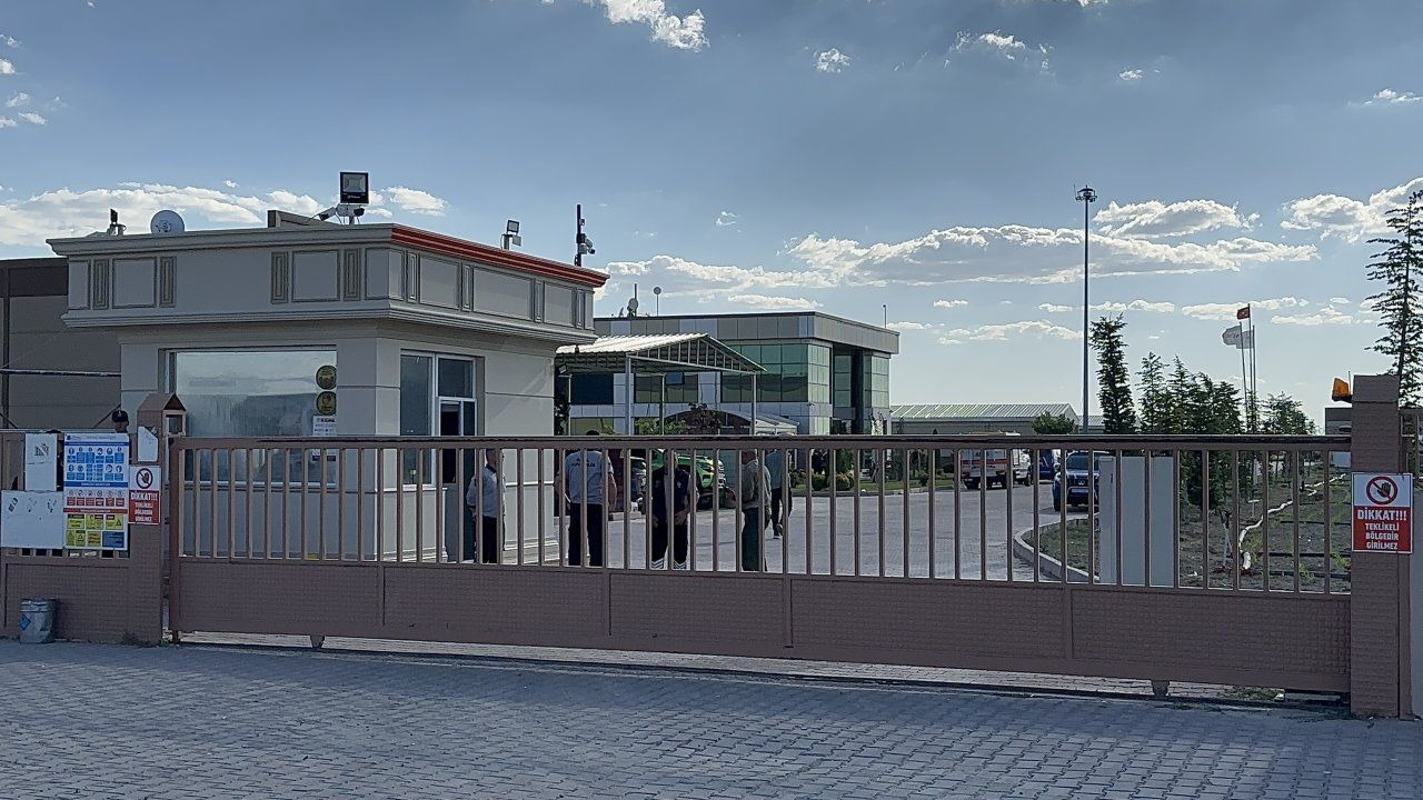 GÜNCELLEME - Niğde'de havai fişek fabrikasında meydana gelen patlamada 1 işçi öldü, 1 işçi yaralandı