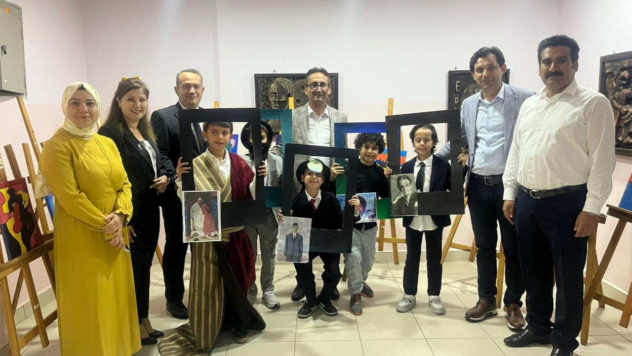 Hayaller resme duygular müziğe dönüştü
