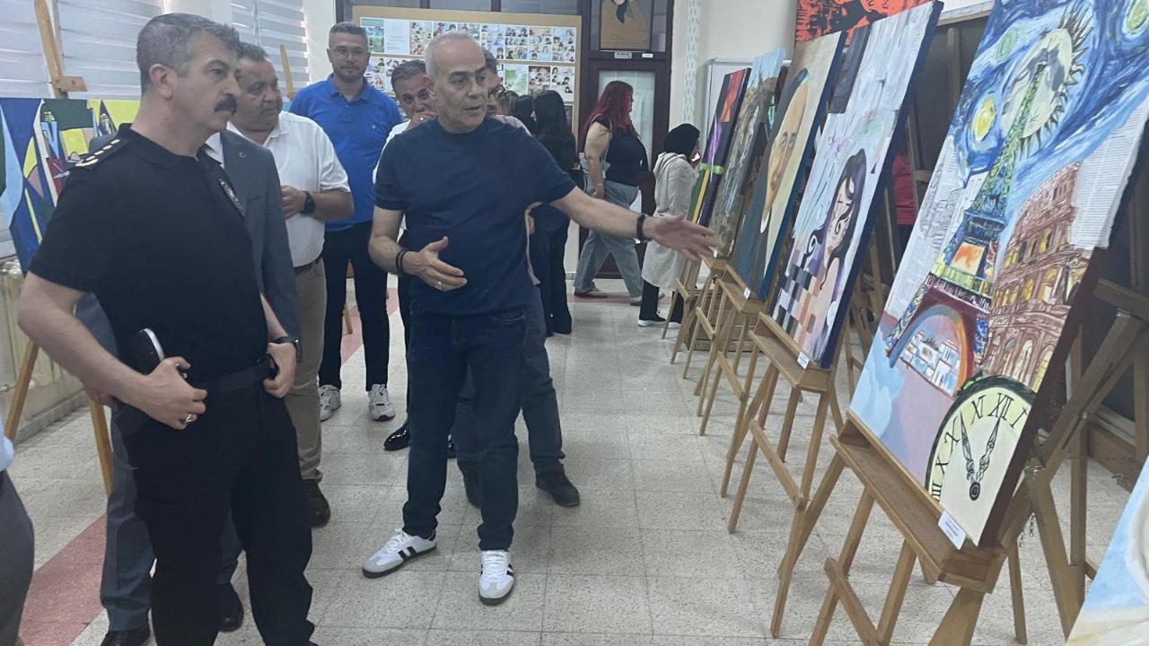Karaman'da sanatın genç yüzleri sahneye çıktı