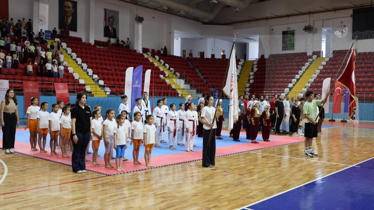 Karaman’da spor okulları coşkuyla başladı
