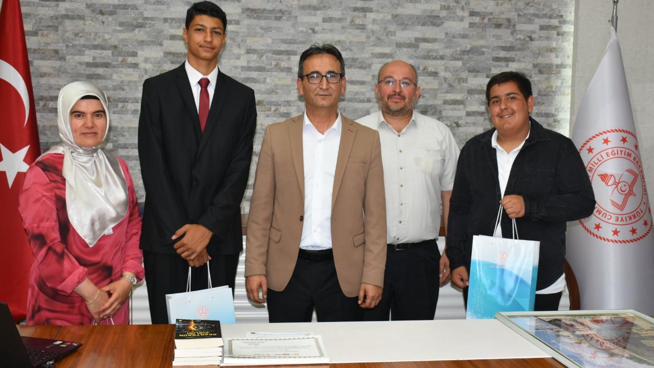 Karamanlı öğrenciler Türkiye zirvesinde