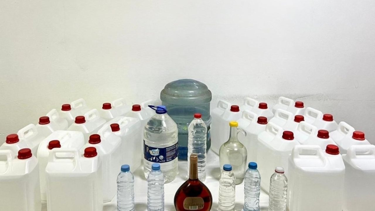 Kırşehir'de 120 litre etil alkol ve sahte içki ele geçirildi