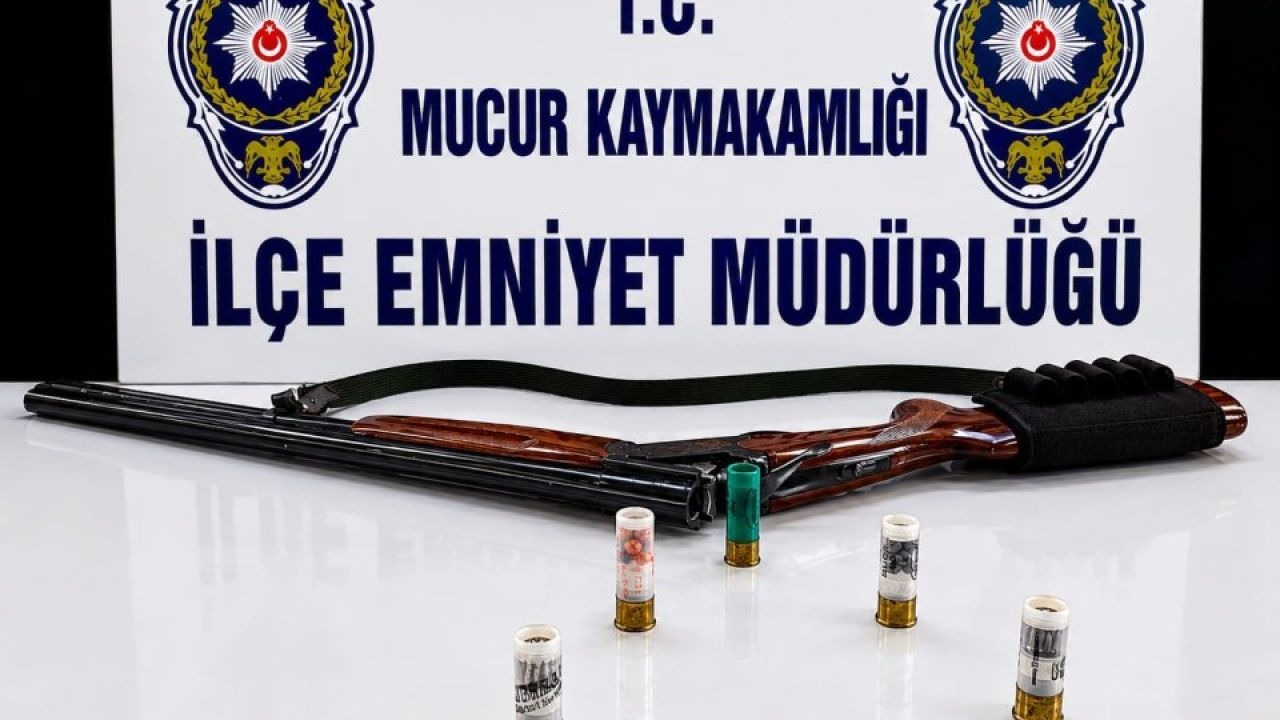 Kırşehir'de ruhsatsız kuru sıkı tabanca ve av tüfeği ele geçirildi