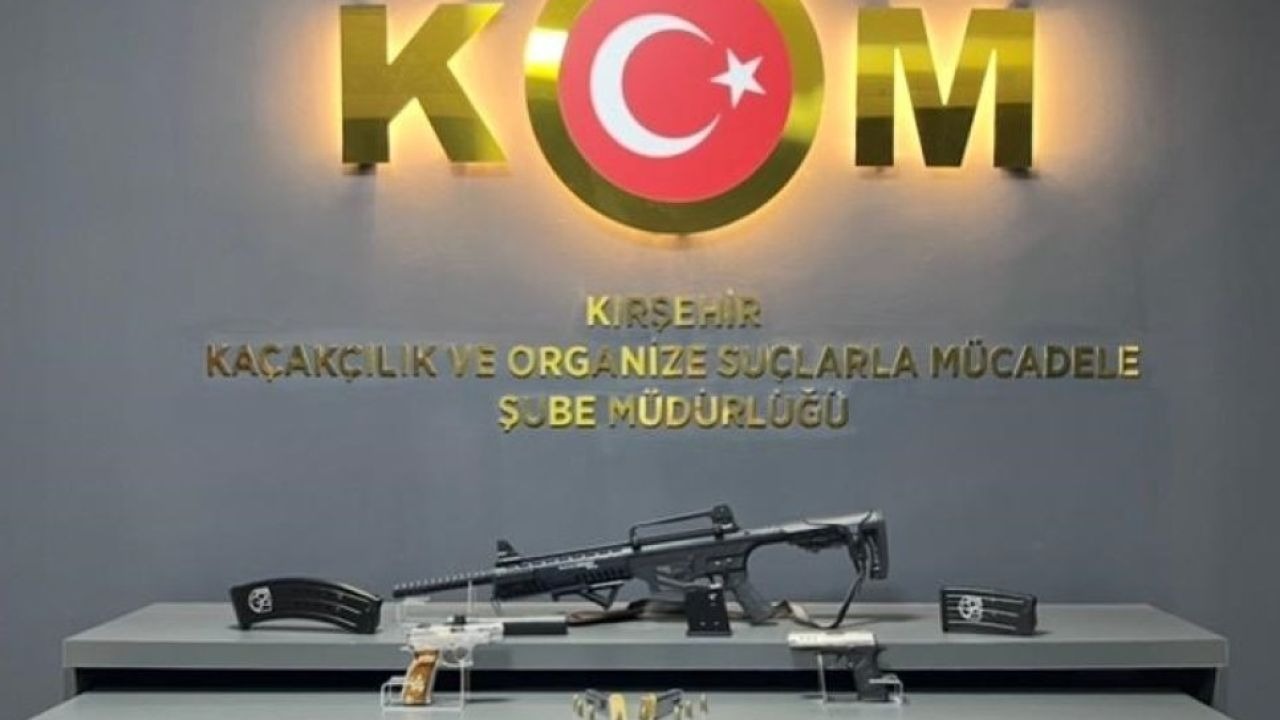 Kırşehir'de ruhsatsız silah ele geçirildi