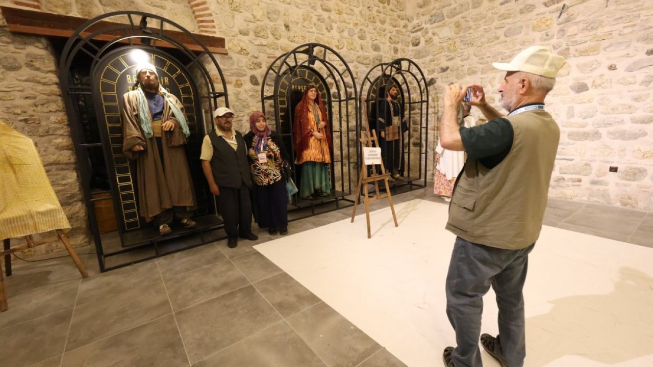 Konya'da emekliler için gezi programı yapıldı