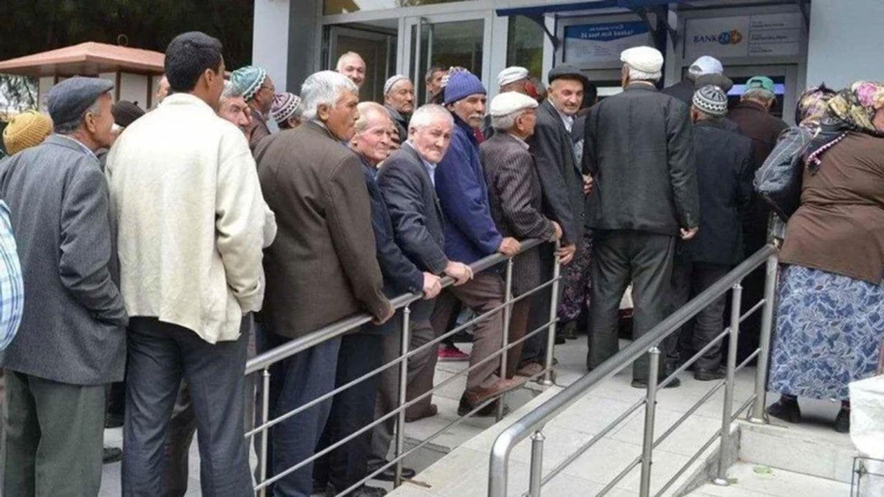 SGK duyurdu: Emekli maaşları kesiliyor, ödenen maaşlar faiziyle geri isteniyor
