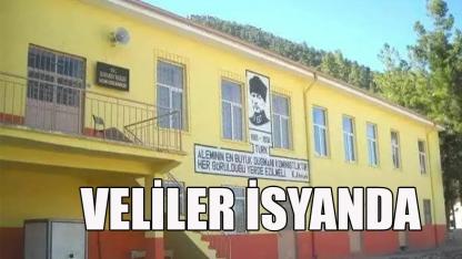 Veliler isyanda