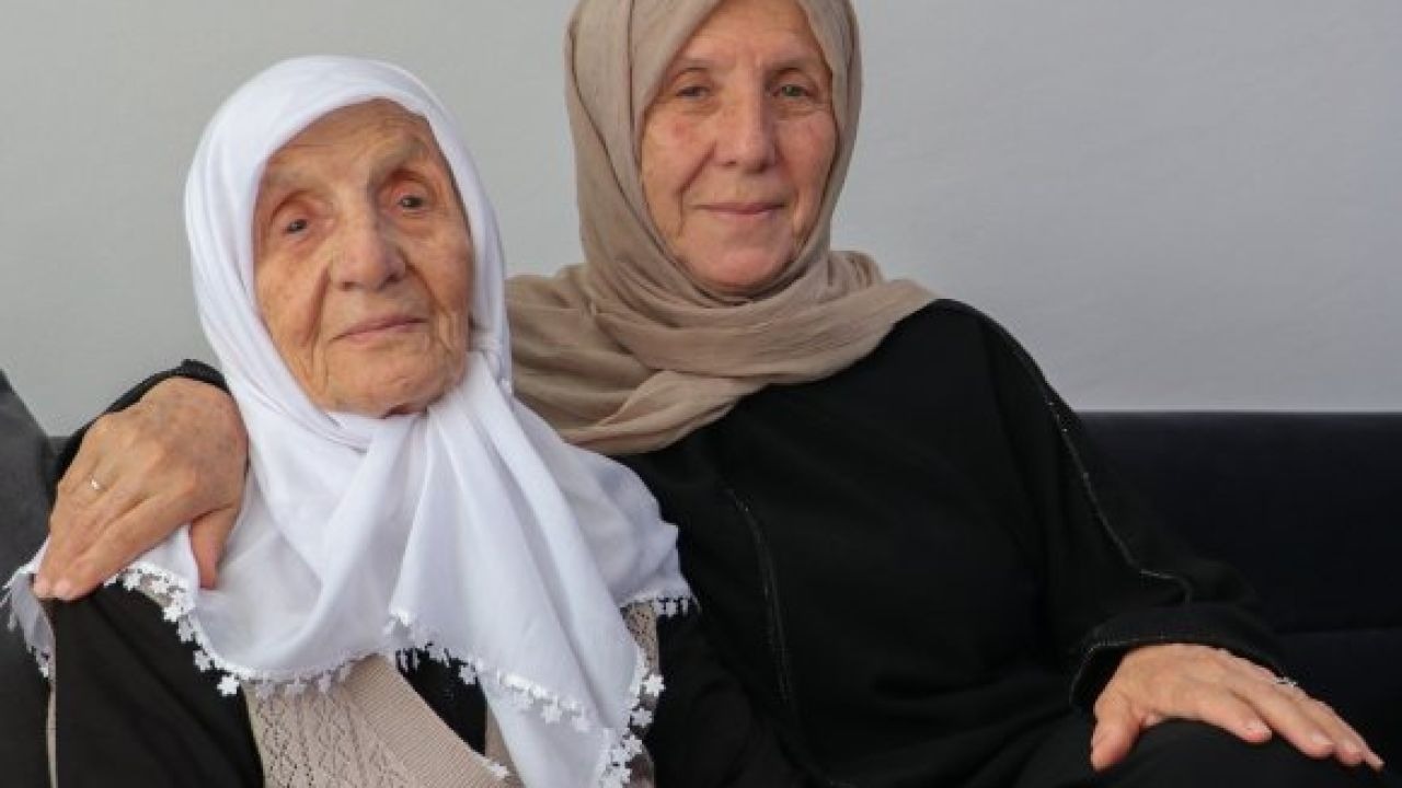 15 TEMMUZ DEMOKRASİ ZAFERİNİN 10. YILI - 100 yaşındaki şehit annesi Gülşen, toprağa verdiği 3 şehidinin arkasından 10 yıldır ağıt yakıyor