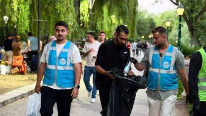AK Parti Odunpazarı Gençlik Kolları'ndan Kanlıkavak Parkı'nda çevre temizliği