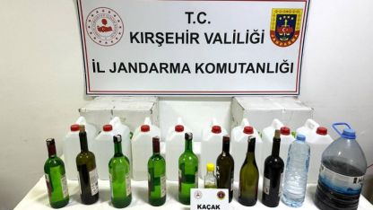 Kırşehir'de 40 litre etil alkol ve 8 litre sahte içki ele geçirildi