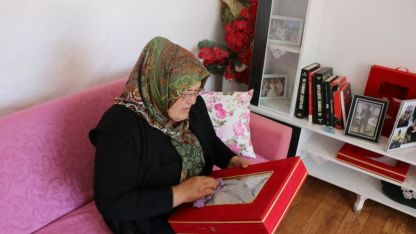 FETÖ'NÜN 15 TEMMUZ DARBE GİRİŞİMİNİN 10. YILI - 15 Temmuz şehidinin annesinin acısı ilk günkü gibi taze