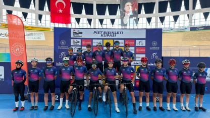Konya Veledromu'nda 200 bisikletçi piste çıktı