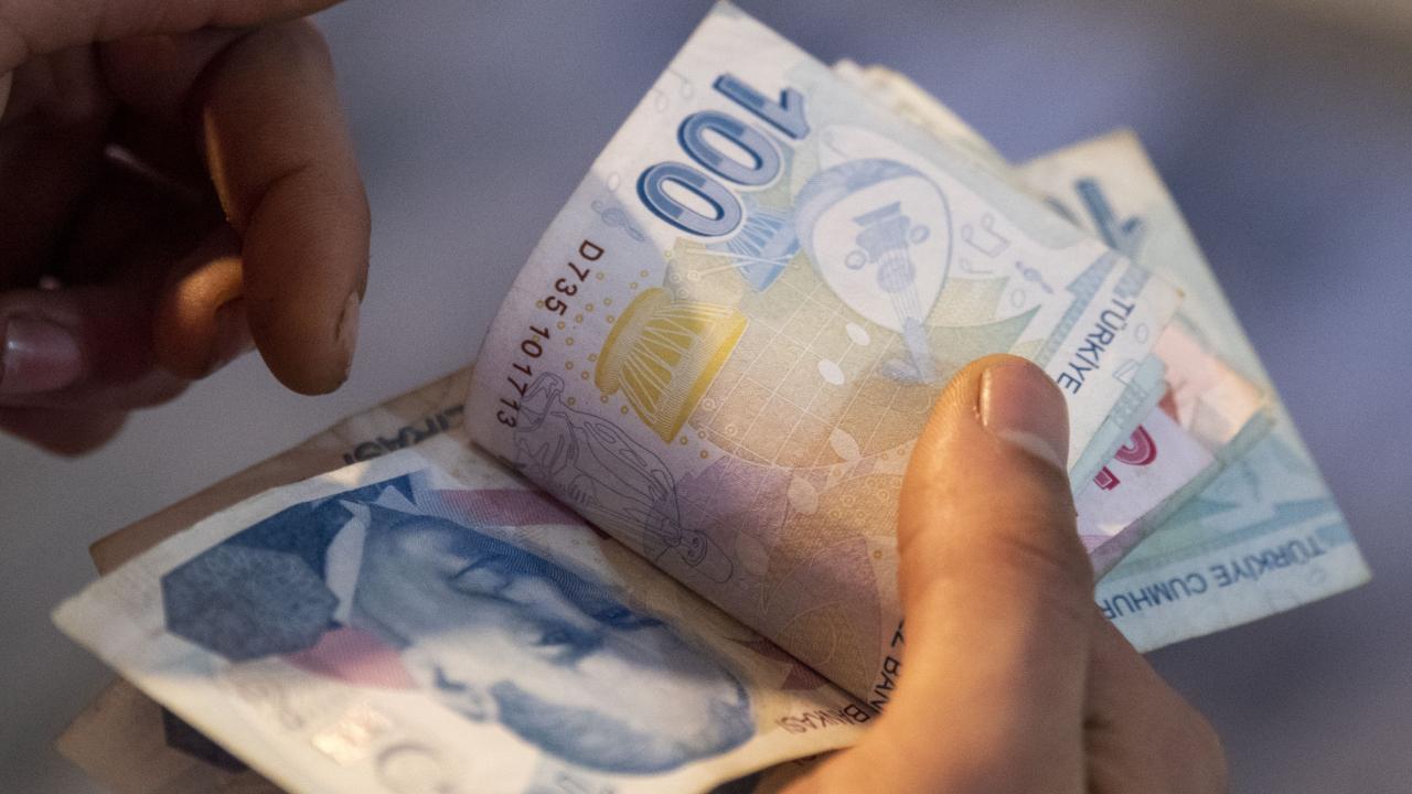 Bedelli askerlik, engelli aylığı, 65 yaş aylığı, kıdem tazminatı tavanı, evde bakım yardımı zamlandı