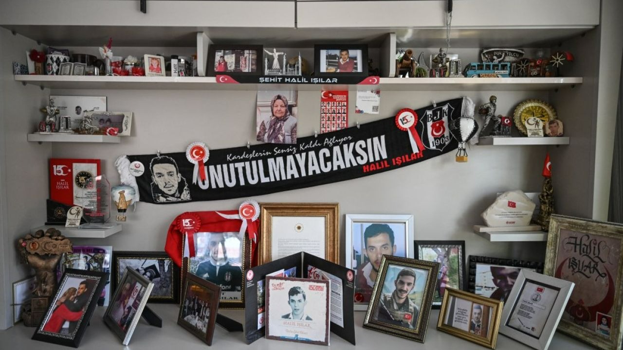 FETÖ'NÜN 15 TEMMUZ DARBE GİRİŞİMİNİN 10. YILI - Şehit annesi Işılar, şehit oğlunun adını torununda yaşatıyor