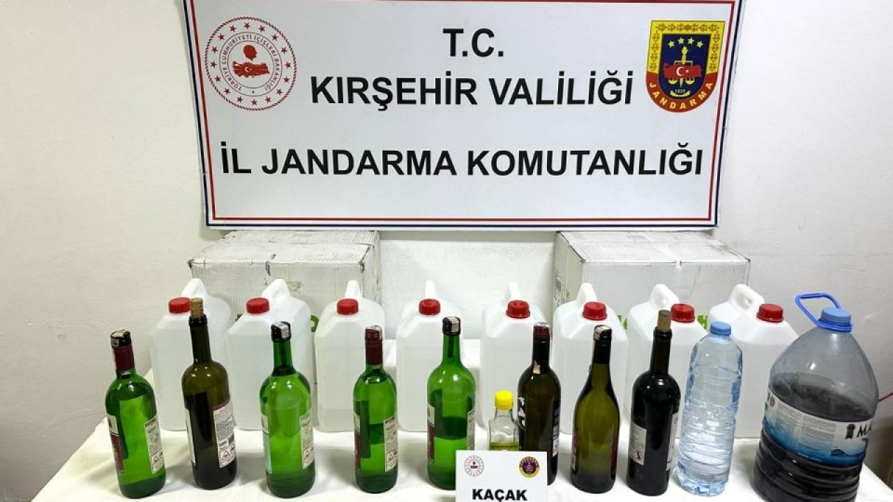 Kırşehir'de 40 litre etil alkol ve 8 litre sahte içki ele geçirildi