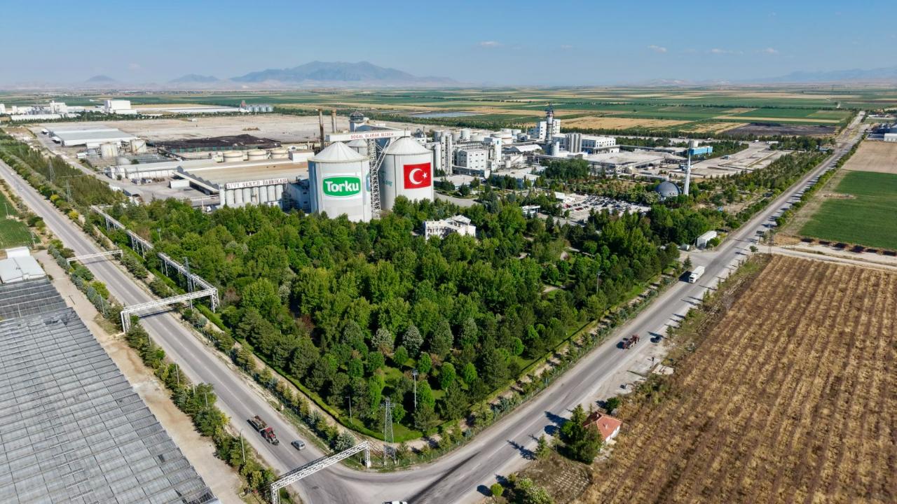 Konya Şeker'den çifte avans