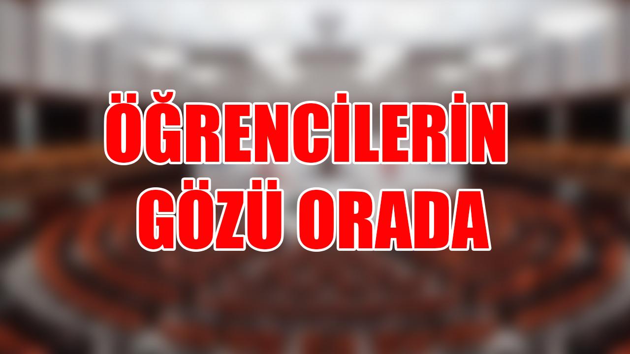 Öğrencilerin gözü orada