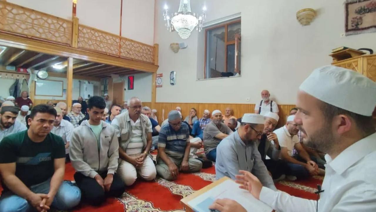 Şehrin kalbi camide attı