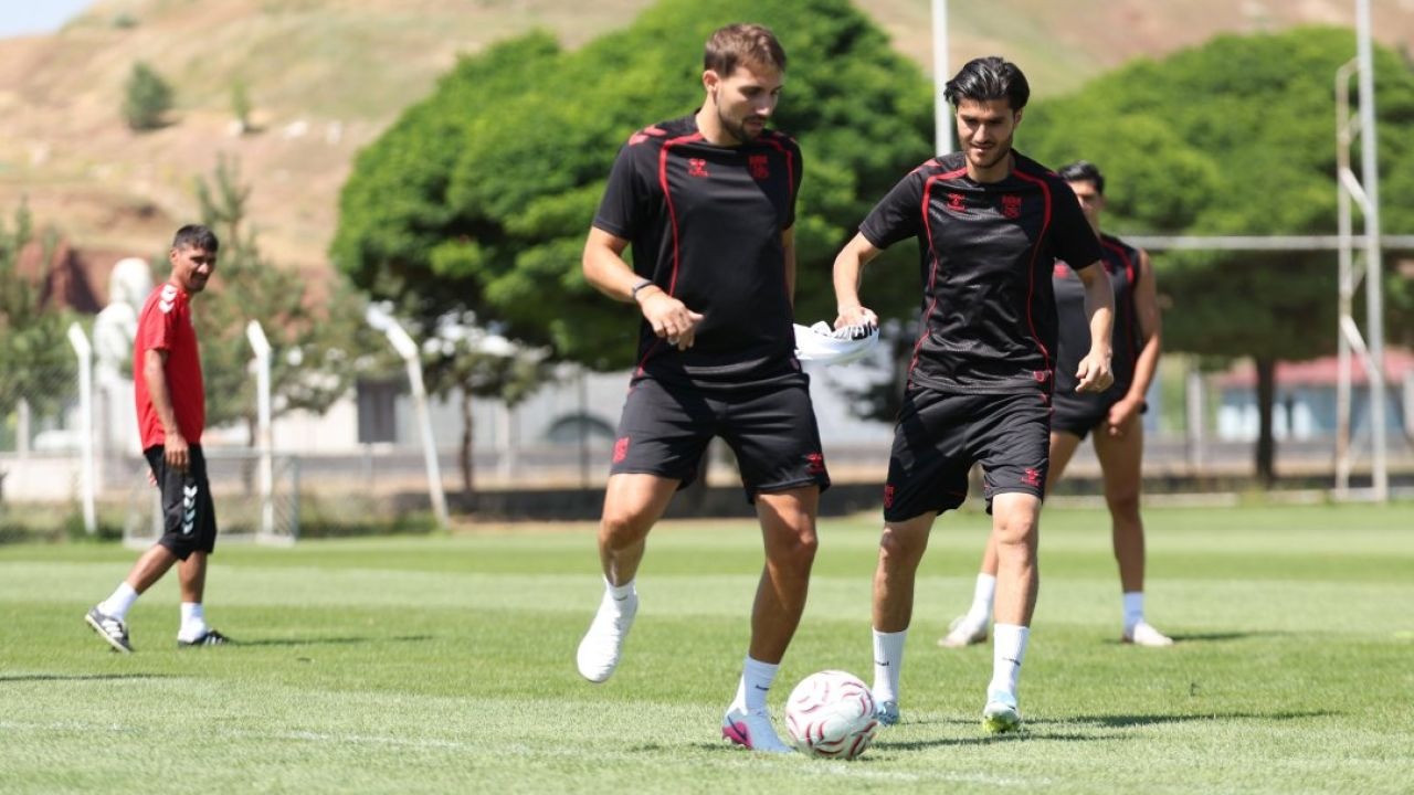 Sivasspor, yeni sezon hazırlıklarına devam etti